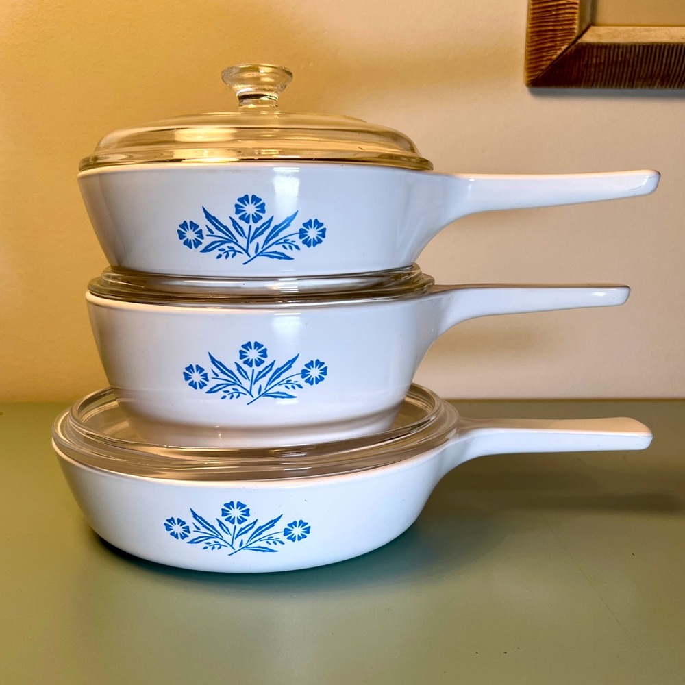 Vintage Corningware 1970’s Sauce Pan Set Complete with Lids